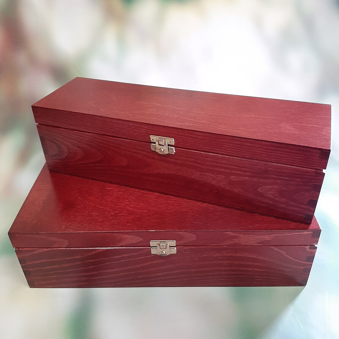 Lacquered Wooden Wine Box with Hinges