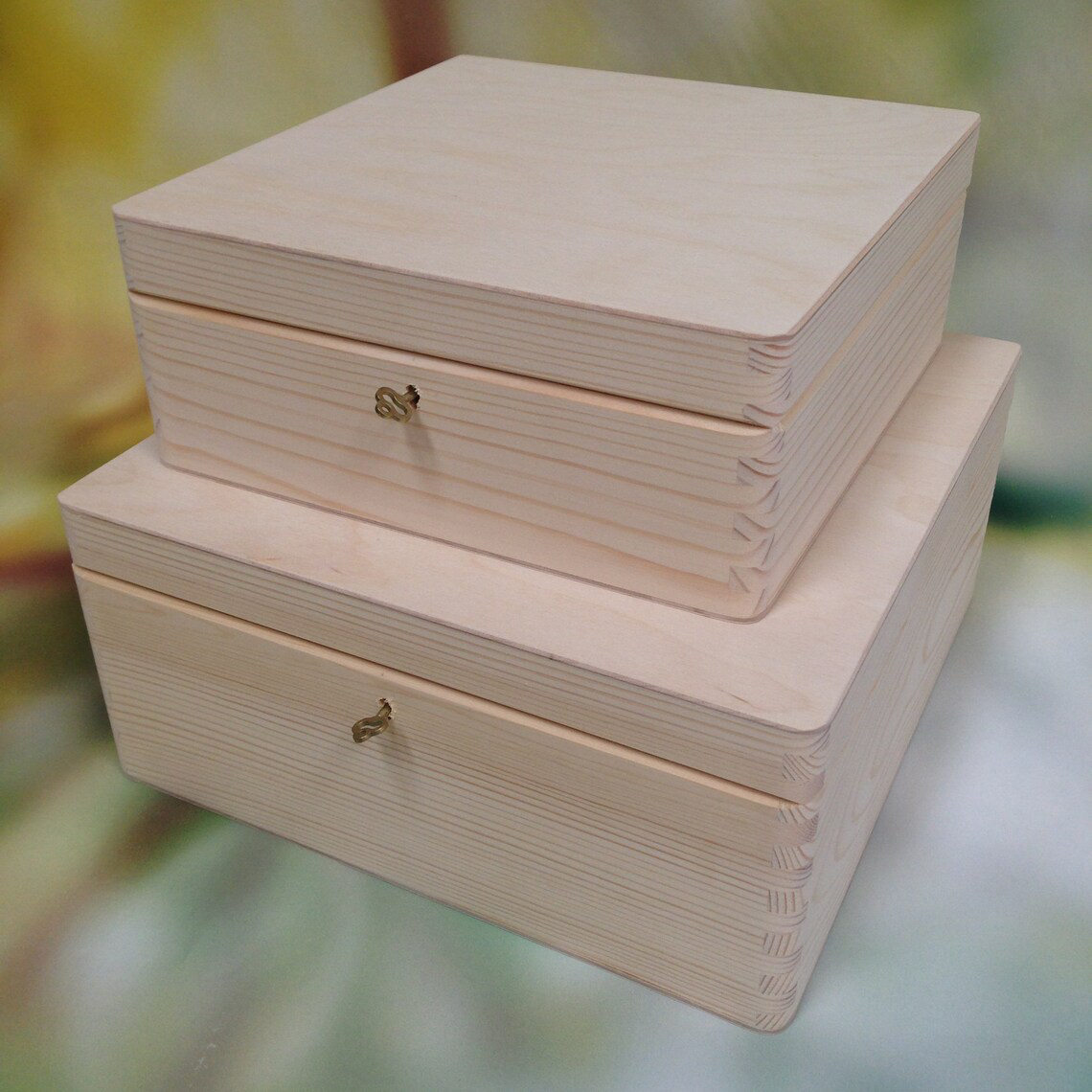 Lockable Natural Wooden Box With Lid - Both Options